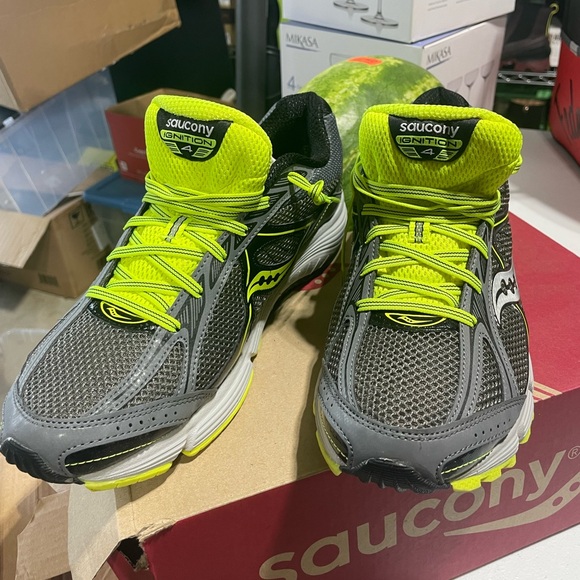 Saucony ‘Grid Ignition’ Sneakers - Picture 2 of 4